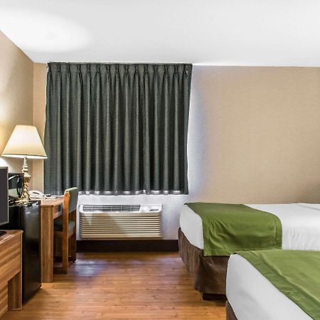 Quality Inn Arena Wilkes-Barre Eksteriør bilde