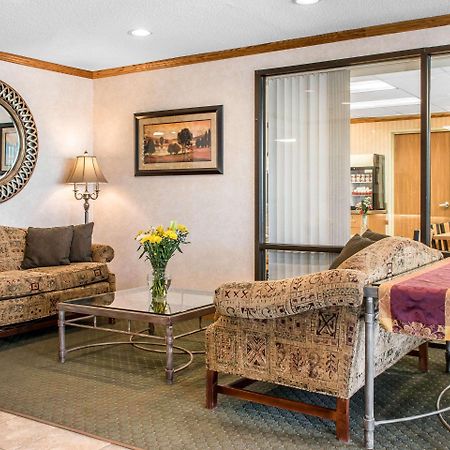 Quality Inn Arena Wilkes-Barre Eksteriør bilde