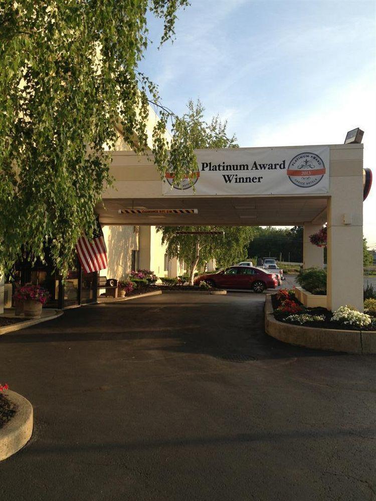 Quality Inn Arena Wilkes-Barre Eksteriør bilde